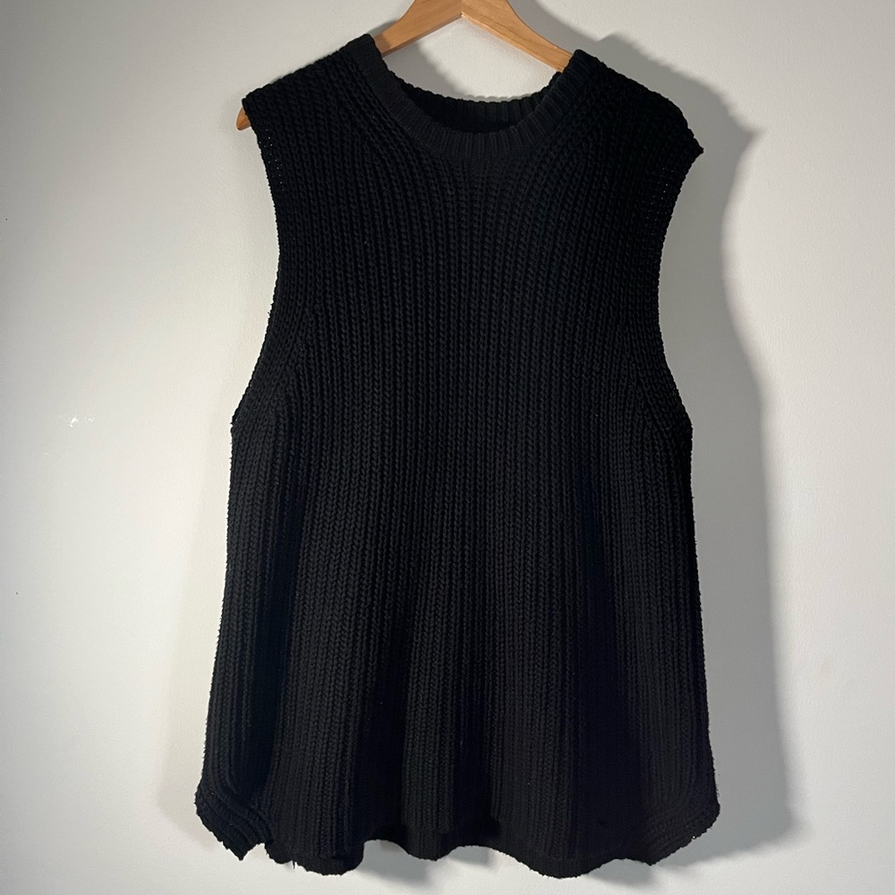Oak and Fort Sweater Vest Medium